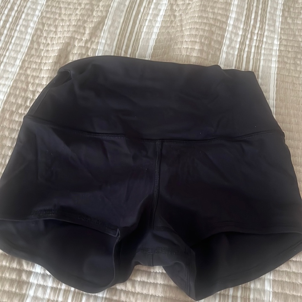 Lululemon align high rise short (2 inch inseam)